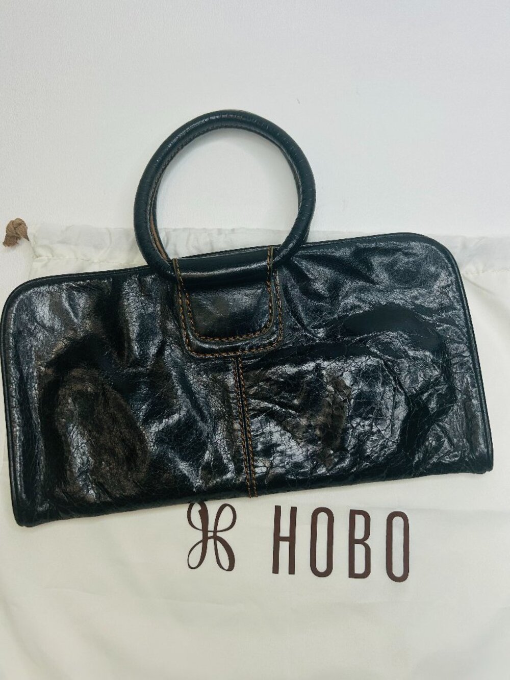 HOBO INTERNATIONAL Black Glazed Leather Sable Clutch Folded Satchel w/Dust bag